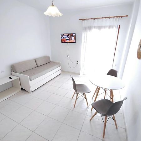 Captain Michalis Apartments Galatás Dış mekan fotoğraf