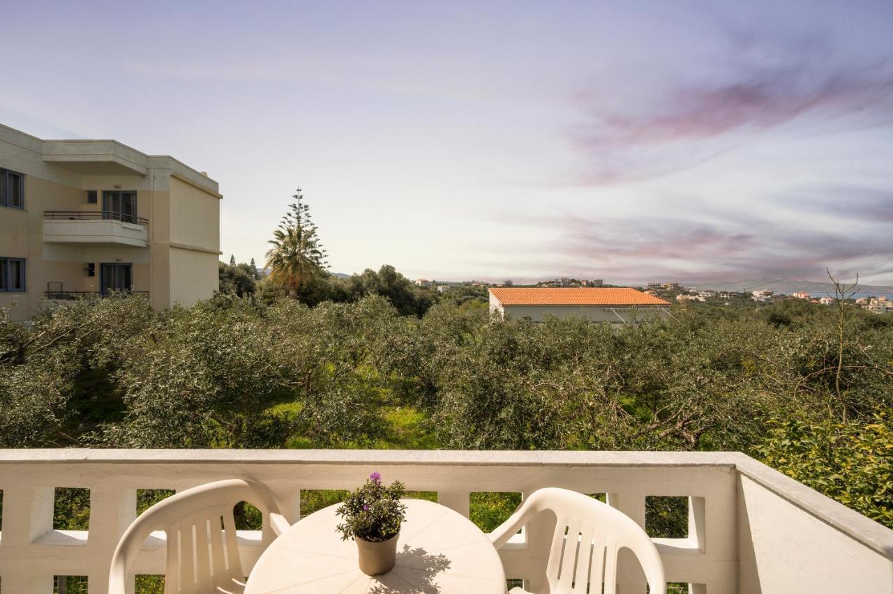 Captain Michalis Apartments Galatás Dış mekan fotoğraf
