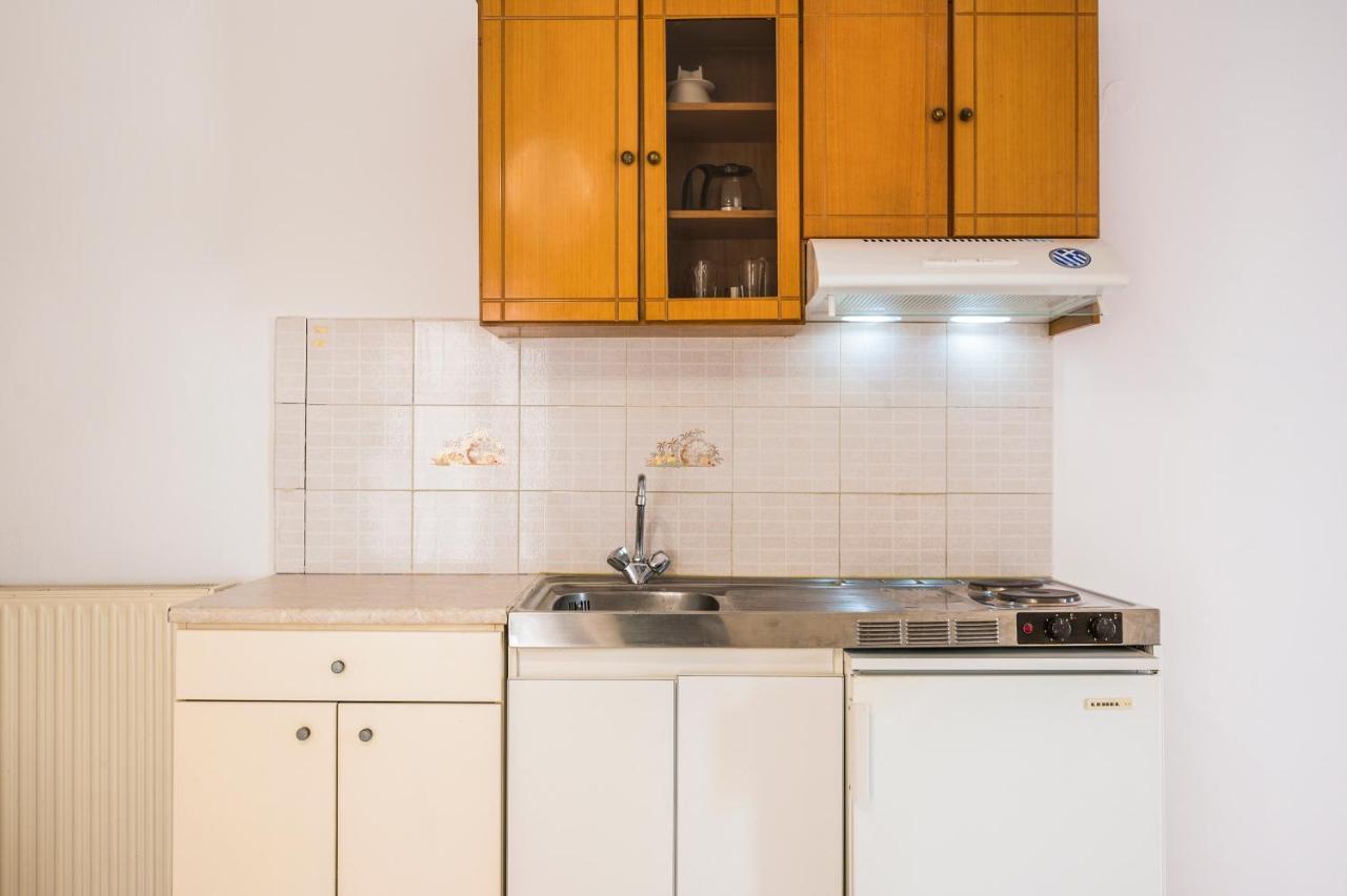Captain Michalis Apartments Galatás Dış mekan fotoğraf