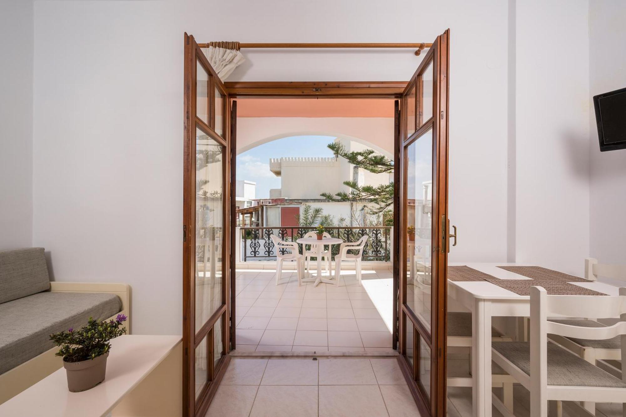Captain Michalis Apartments Galatás Dış mekan fotoğraf